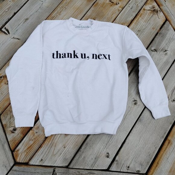 H&M DIVIDED Ariana Grande 7 Rings Tour 2019 Thank U Next White Sweatshir… - Picture 1 of 5